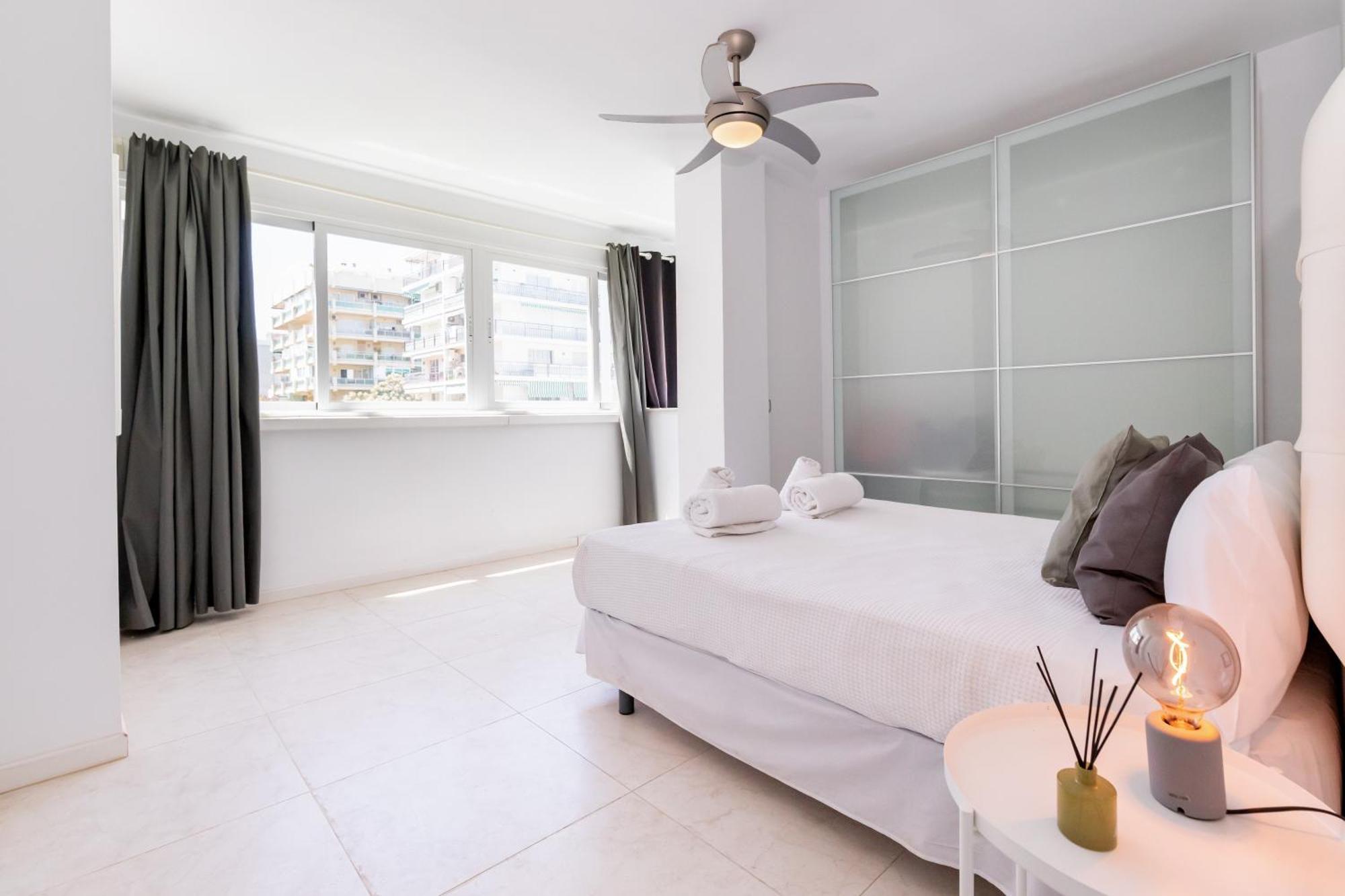 Centro Con Piscina Miramar 2d Apartment *