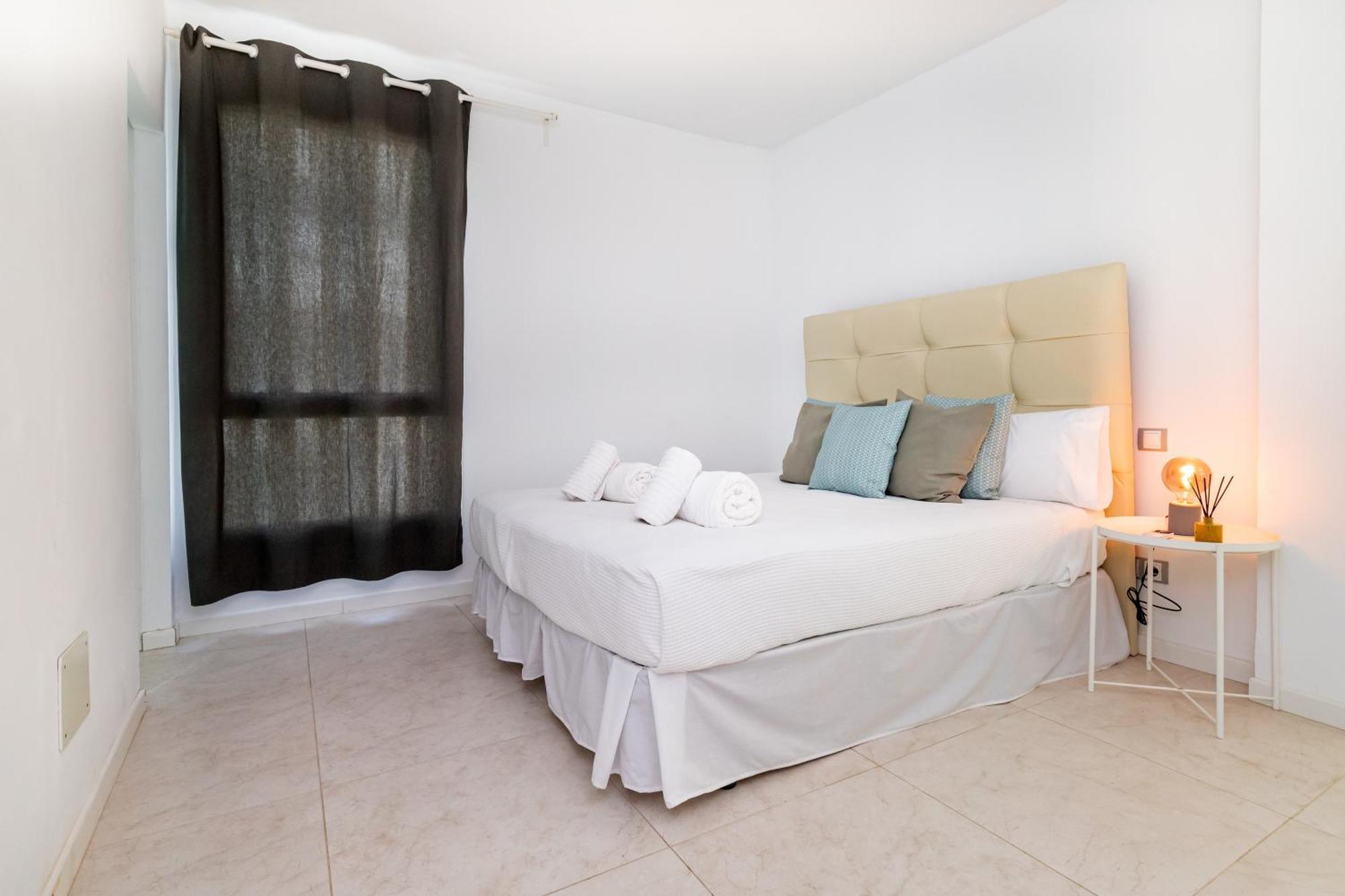 Centro Con Piscina Miramar 2d Apartment *