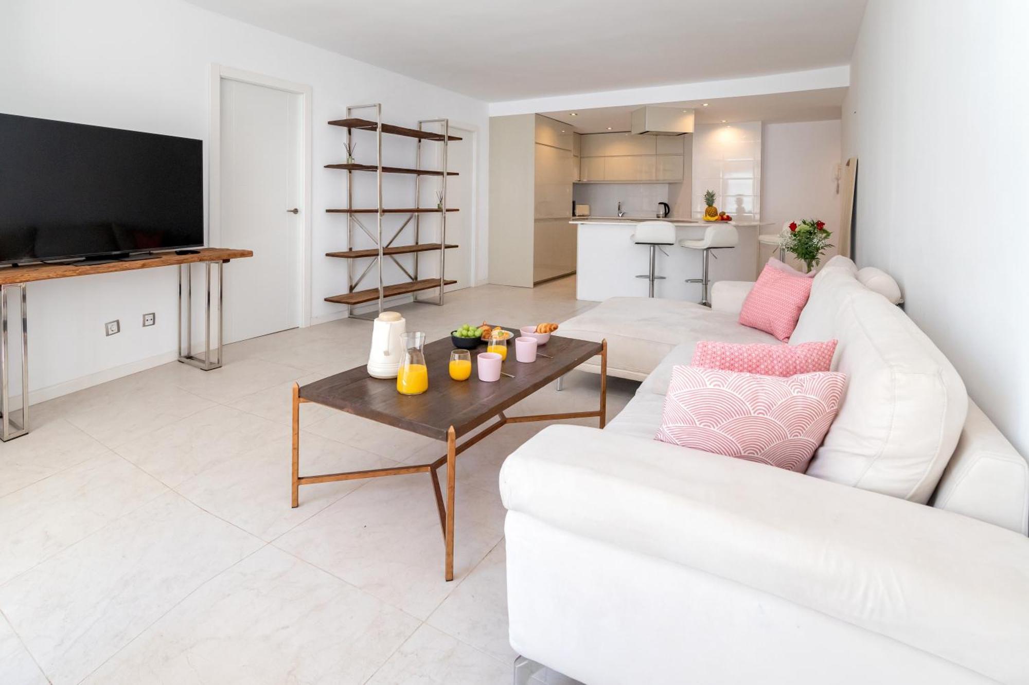 Centro Con Piscina Miramar 2d Apartment *